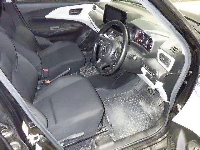 SUZUKI SWIFT 2023