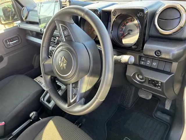 SUZUKI JIMNY SIERRA 2023