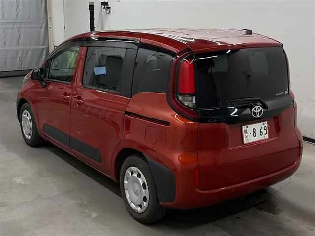 TOYOTA SIENTA 2023