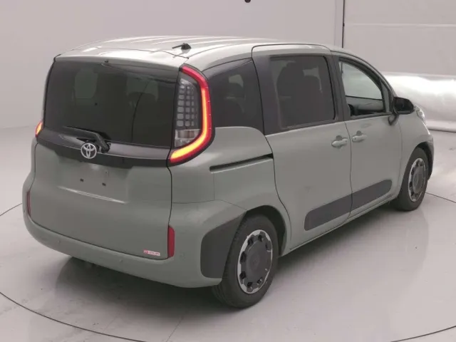 TOYOTA SIENTA 2023