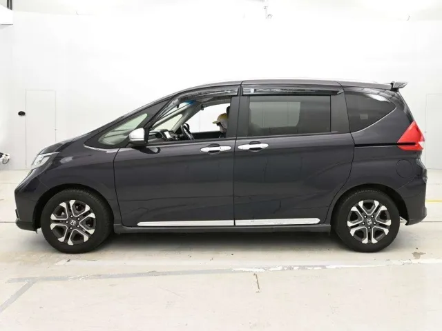HONDA FREED 2023