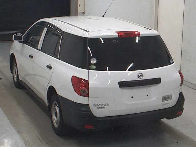 NISSAN AD 2021