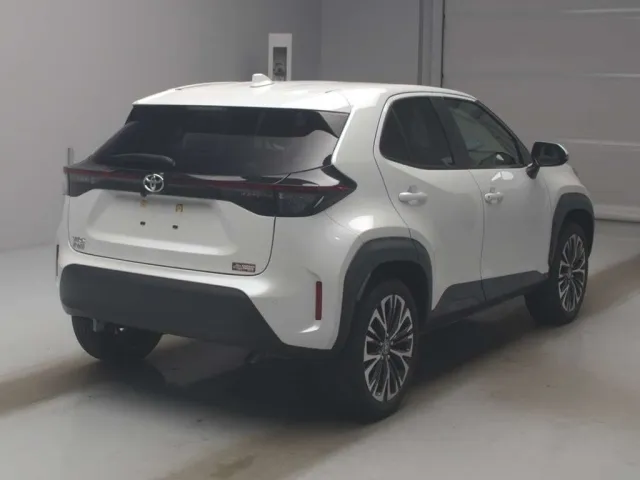 TOYOTA YARIS CROSS 2023