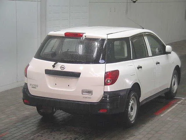 NISSAN AD 2021