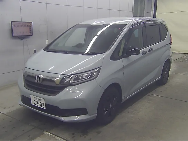 HONDA FREED 2023