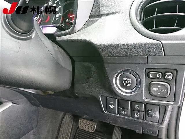 TOYOTA COROLLA FIELDER 2021