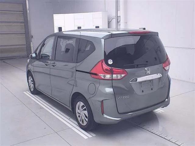 HONDA FREED 2023