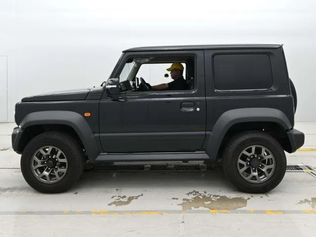 SUZUKI JIMNY SIERRA 2023