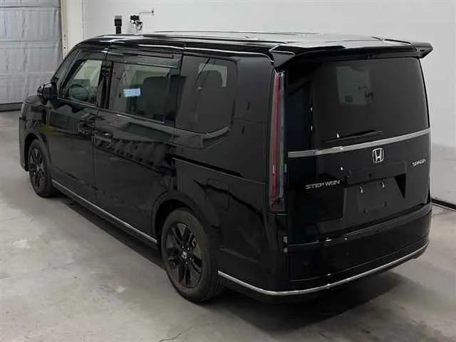 HONDA STEP WAGON 2022