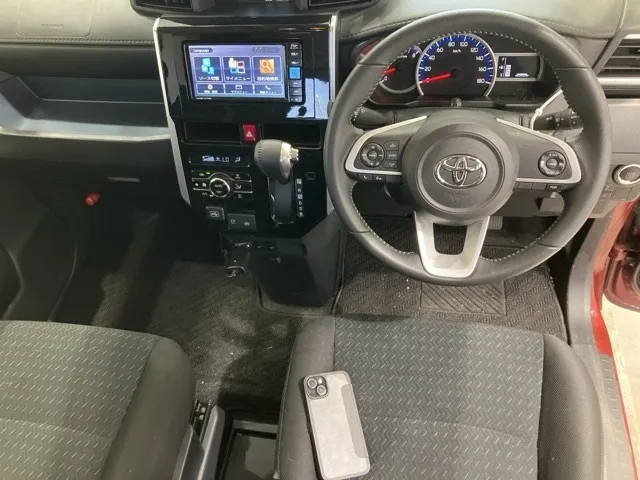 TOYOTA ROOMY 2023