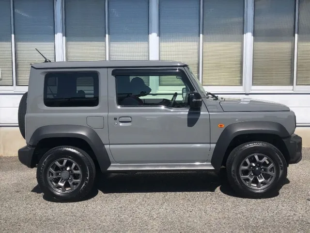 SUZUKI JIMNY SIERRA 2023