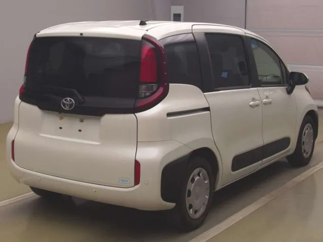 TOYOTA SIENTA 2023