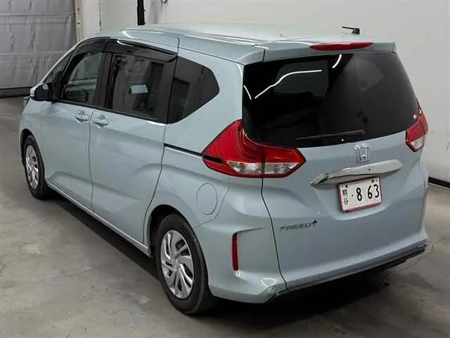 HONDA FREED 2023