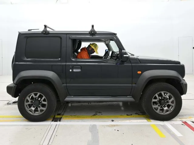 SUZUKI JIMNY SIERRA 2023