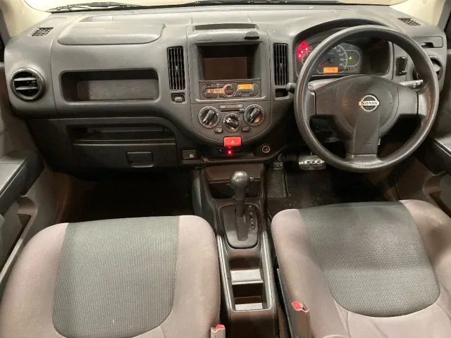 NISSAN AD 2021