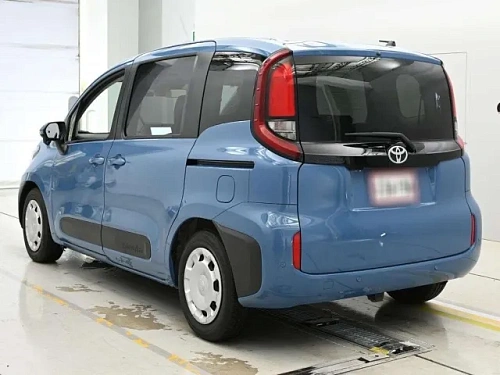 TOYOTA SIENTA 2023