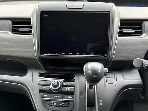 HONDA FREED 2023