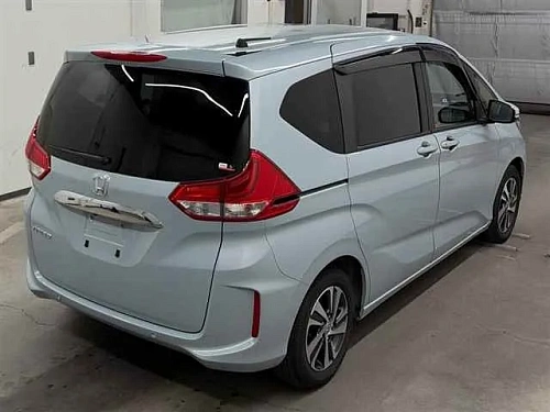 HONDA FREED 2023