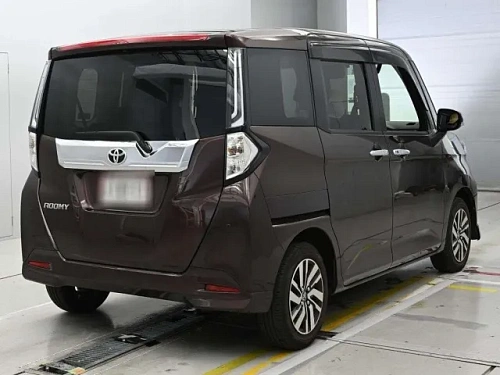 TOYOTA ROOMY 2023