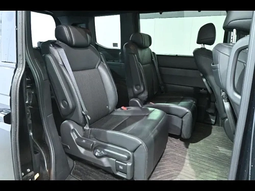HONDA STEP WAGON 2023