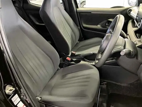 TOYOTA YARIS 2023