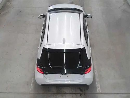 TOYOTA YARIS 2023