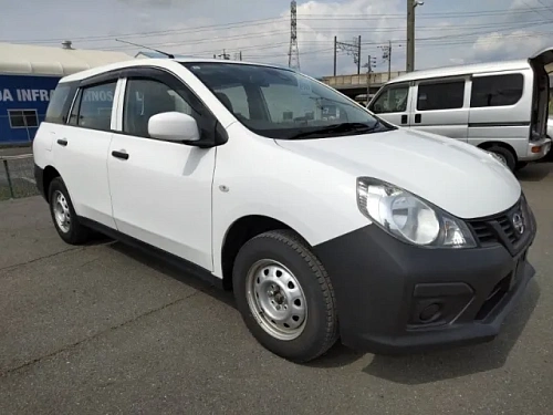 NISSAN AD 2022