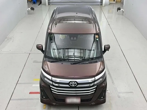 TOYOTA ROOMY 2023