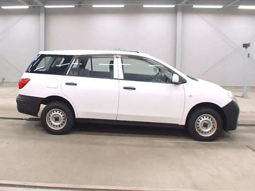 NISSAN AD 2021