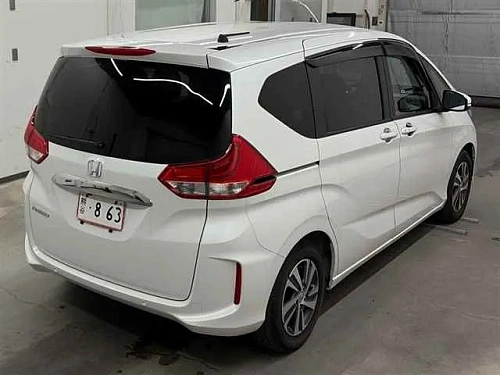 HONDA FREED 2023