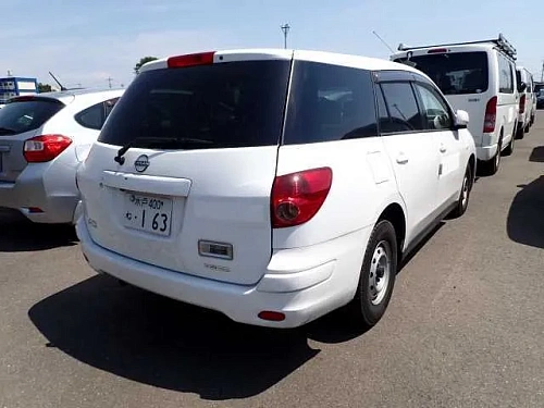 NISSAN AD 2022