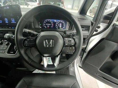HONDA STEP WAGON 2023