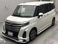 TOYOTA ROOMY 2023