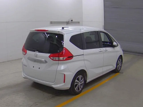 HONDA FREED 2023