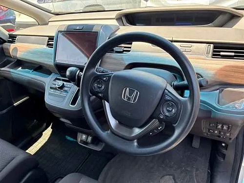 HONDA FREED 2022
