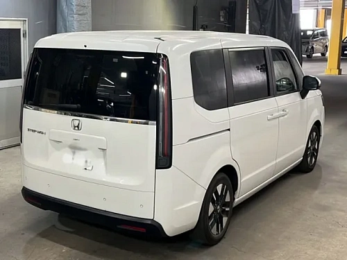 HONDA STEP WAGON 2023