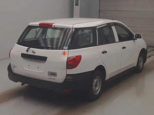 NISSAN AD 2021