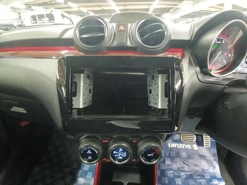 SUZUKI SWIFT 2023