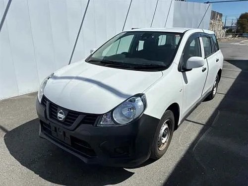 NISSAN AD 2021