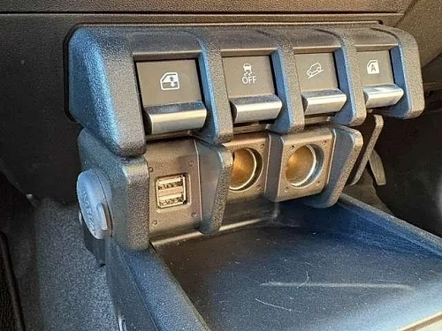 SUZUKI JIMNY 2023