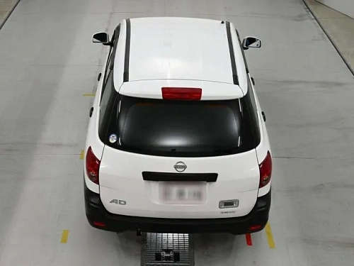 NISSAN AD 2022