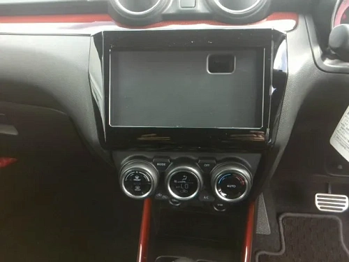 SUZUKI SWIFT 2023