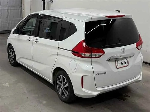 HONDA FREED 2023