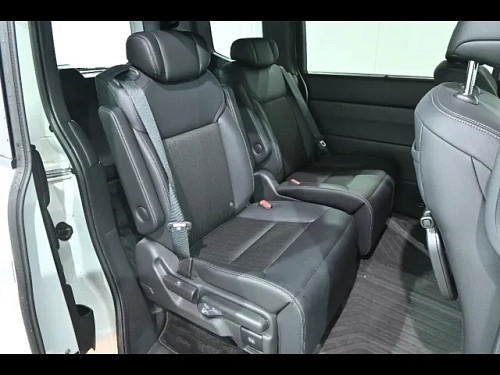HONDA STEP WAGON 2023