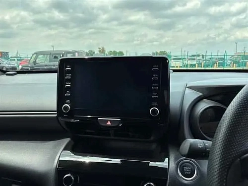 TOYOTA YARIS CROSS 2023