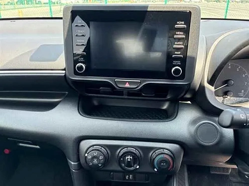 TOYOTA YARIS 2023