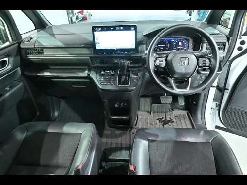 HONDA STEP WAGON 2023