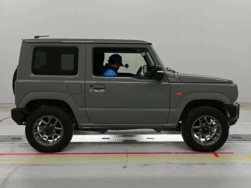 SUZUKI JIMNY 2023