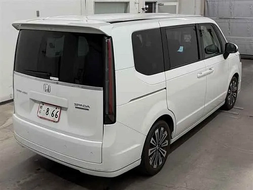 HONDA STEP WAGON 2023