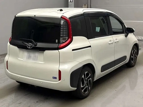 TOYOTA SIENTA 2023